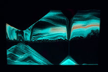 Load image into Gallery viewer, Glowbee Moving Sand Art Picture